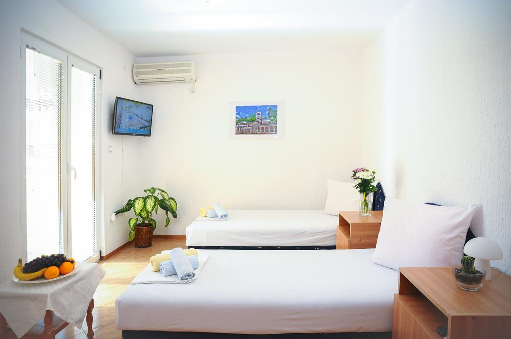 Budva Inn Guest House Habitación foto